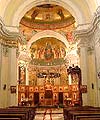 Внутри итало-албанской церкви